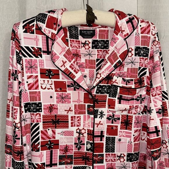 kate spade Red Black White Multi Christmas Holiday Gifts Notched Collar PJ Set - Picture 6 of 13